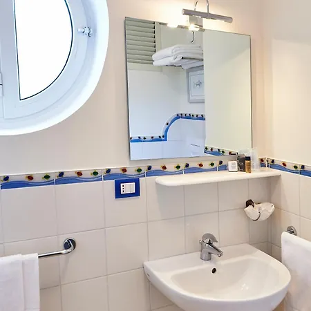 Отель Corte Di Nettuno - Cdshotels Отранто