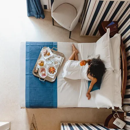 Corte Di Nettuno - Cdshotels Отель Отранто