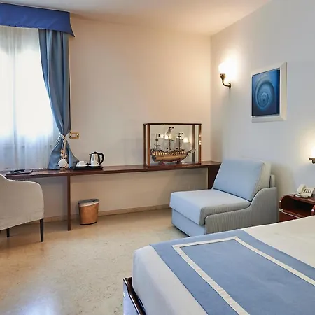 Corte Di Nettuno - Cdshotels Отель