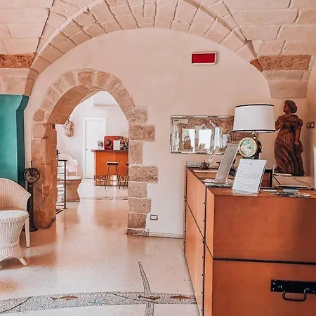 Отель Corte Di Nettuno - Cdshotels