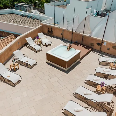 Отель Corte Di Nettuno - Cdshotels 4*