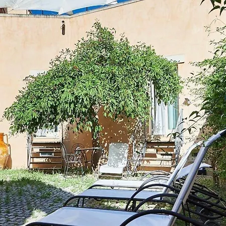 Corte Di Nettuno - Cdshotels Готель 4*