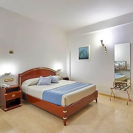 Hotel Corte Di Nettuno - Cdshotels