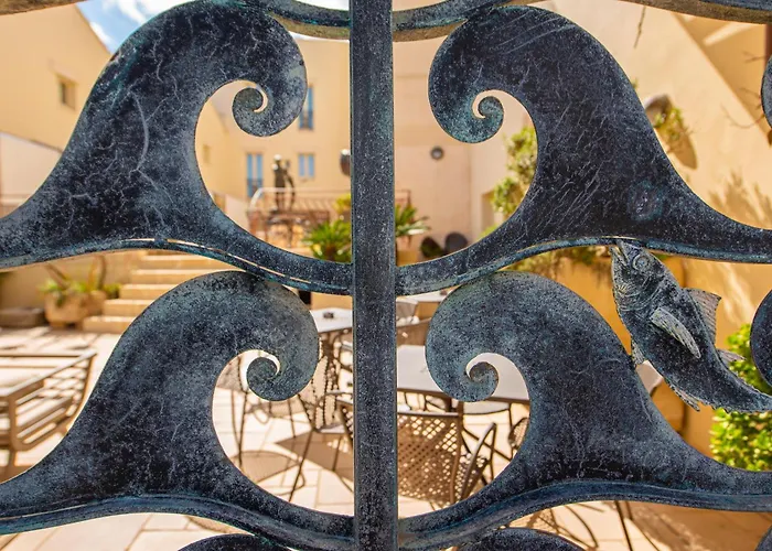 Corte Di Nettuno - Cdshotels Hotel