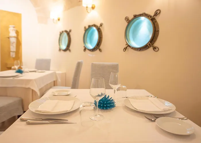 Отель Corte Di Nettuno - Cdshotels Отранто