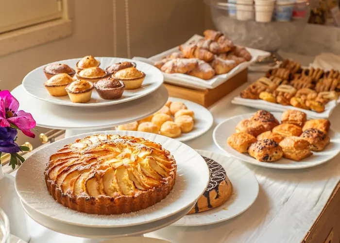 Отель Corte Di Nettuno - Cdshotels Отранто